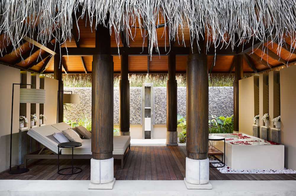 Beach Pool Villa at Velaa Private Island thumbnail 8